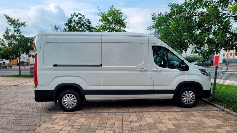 Er ist nur als Kastenwagen verfügbar. Auch bei Länge und Höhe gibt es keine Auswahlmöglichkeiten. (Bild: Wehner)