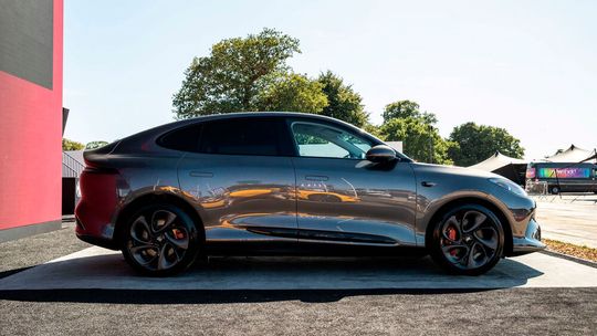 Schwestermodell des IM5 ist das SUV-Coupe IM6(Bild:  MG Motor)