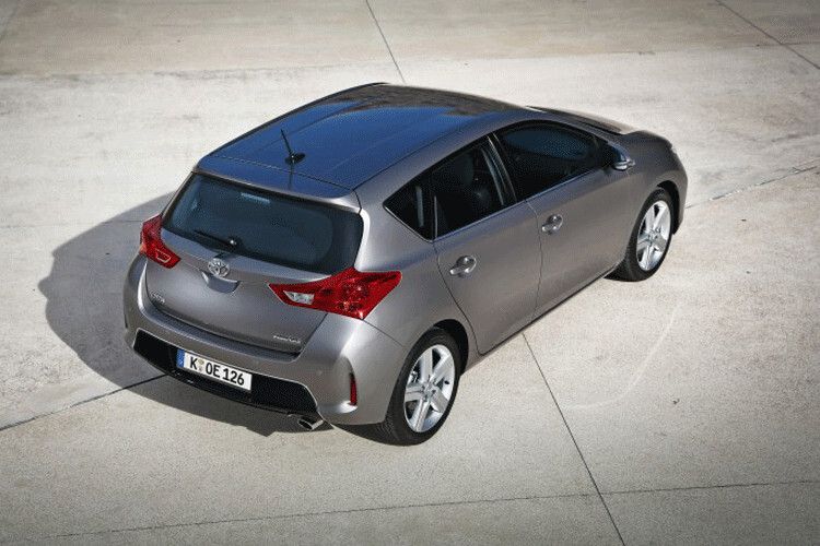 Die Rückpartie des Auris hat Toyota komplett neu gestaltet. (Foto: Toyota)