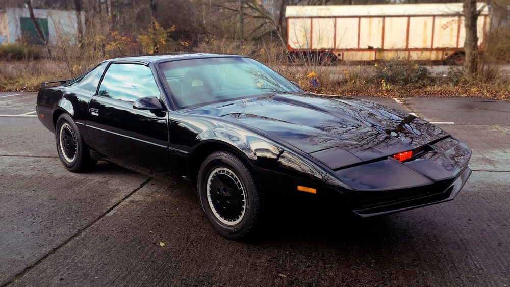 David Hasselhoff versteigert K.I.T.T.