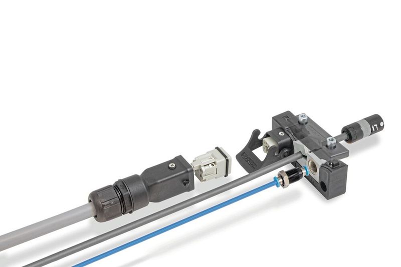 Das Modulare Interface System (MIS) von Icotek kombiniert eine teilbare Kabeleinführung mit der Möglichkeit, 3A- oder 4A-Steckverbinder direkt in den CE-konformen Rahmen zu integrieren. Passend hierfür sind 3A- und 4A-Einsätze von Icotek und anderen Herstellern. Hannover Messe 2025: Halle 11, Stand C59 (Bild: icotek)