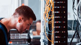 Der IT-Techniker gehört zum Service vieler Unternehmen. (standret - stock.adobe.com)