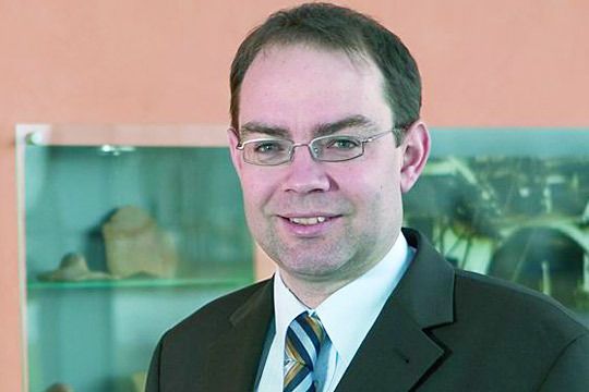Peter Schäfer, Autohaus Schäfer: „Unsere Jahreswagen verkaufen sich insbesondere im Hochpreissegment  C- und E-Klasse überraschend gut. Leider herrscht bei den Nutzfahrzeugkunden absolute Funkstille.“ (Archiv: Vogel Business Media)