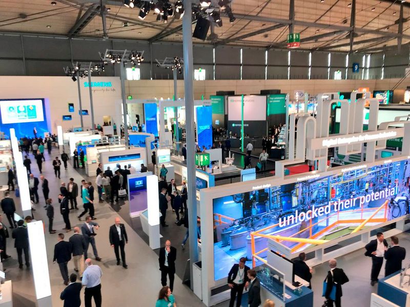 Siemens-Messestand von oben. (Bild: Siemens AG)