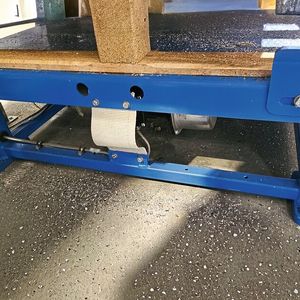 Vibrationstisch der Serie VTF im Einsatz (Bild:  Netter GmbH)