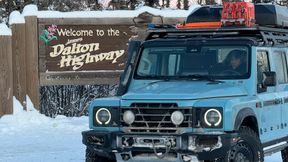 Wer hier, bei Fairbanks, auf die Alaska Route 11 einbiegt, verlässt nicht nur die Stadt, sondern die Zivilisation. (Bild: Benjamin Bessinger/SP-X)