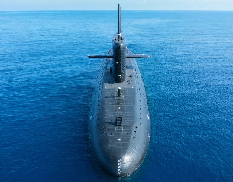 Research, development and highly developed manufacturing processes have long made Dillinger and Saarschmiede the partner of choice for the partner of choice for manufacturers of naval vehicles such as submarines. (Source: Dillinger AI-generated)