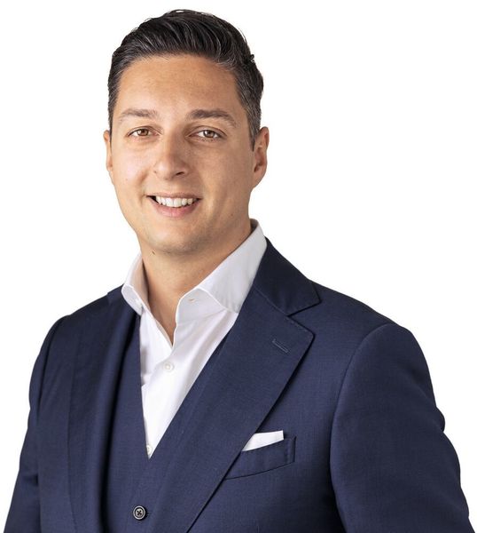 „Fertigungsprozesse müssen intensiv ausdiskutiert werden. Und genau hierfür wird sich das neue 'Swiss Production Forum' gemeinsam mit dem SMM-Fertigungsforum hervorragend positionieren“, sagt Sasa Tanasic, Messekoordination, Geschäftsführer Expomech AG.
 (expomech)