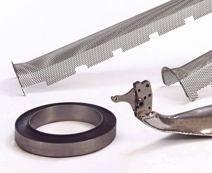 Ringförmige Aufnahmen, Gehäusen und Lagerschalen für schwingungsdämpfende Gummi-Metall-Elemente können Durchmesser von 40 bis 1000 mm aufweisen.  (Rübsamen)