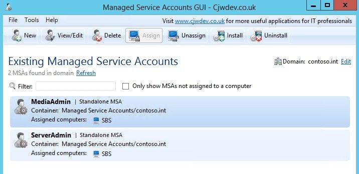 Administratoren sollten in Windows Server 2012 R2 auf verwaltete Dienstkonten setzen. Diese ändern eigenverantwortlich ihr Kennwort und lassen sich auf mehreren Servern einsetzen. Das kostenlose Tool „Managed Service Accounts GUI“ hilft bei der Einrichtung. (Bild: Thomas Joos)
