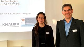 Dr.-Ing. Anika Bockisch und Prof. Dr. Peter Neubauer heißen die Teilnehmer des Bio-PAT-Workshops in Berlin willkommen.  (Knauer Wissenschaftliche Geräte)