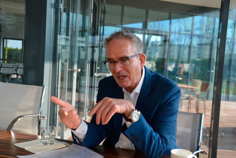 Vielmehr gilt das Motto: „Aufstehen, sich schütteln und sagen: jetzt erst recht.“ (Michel/»kfz-betrieb«)