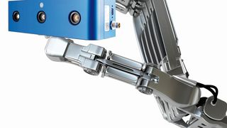 Der 3D-Blick der Ensenso N10 lässt  Roboter zielsicher greifen. (Bild: IDS Imaging Development Systems)