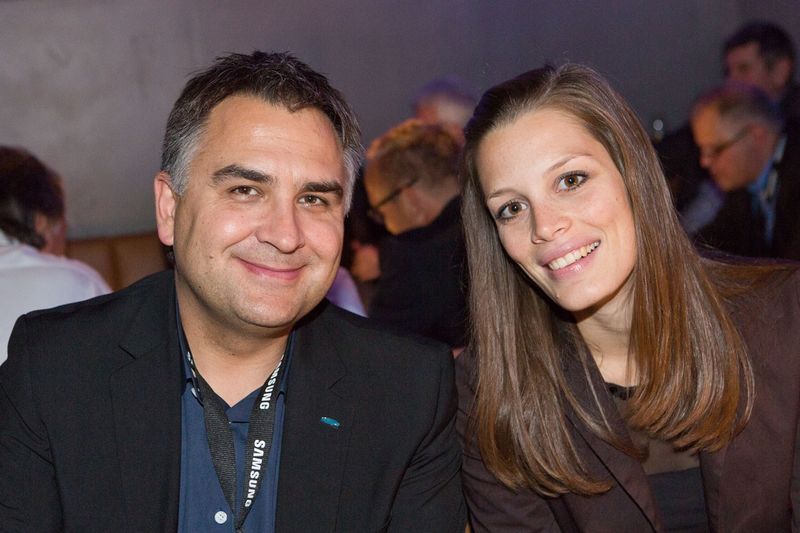 …Jörg Kartschweski von Samsung und Sabrina Mair von Ingram Micro. (Bild: Samsung)