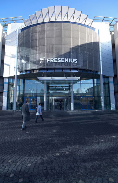 Die Fresenius-Konzernzentrale in Bad Homburg. Nach eigenen Angaben hat Fresenius Medical Care bereits heute eine führende Position im weltweiten Dialysemarkt erreicht. (Bild: Fresenius)