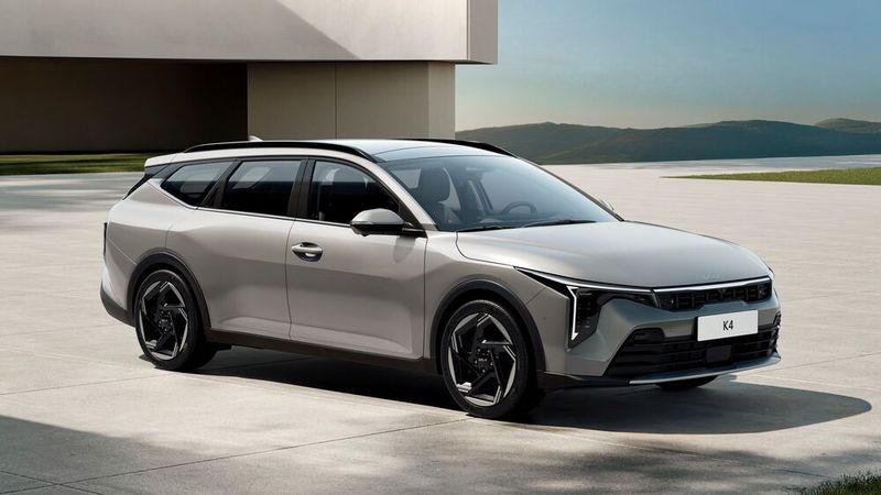 Die Antriebspalette ist zunächst konventionell. (Bild: Kia)