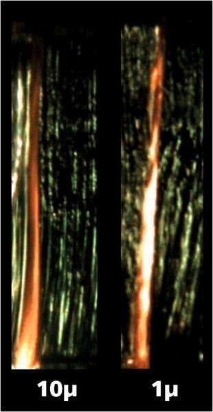 Bild 2: Hochgeschwindigkeits-Videobilder von CO2- (links) und Faserlaser-Schneidfronten in 4 mm Edelstahl.  (Bild: ILT)