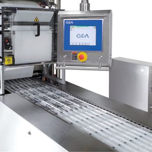 Flexodrucker: Durch die Gestaltung des Aufdrucks können Medizinprodukte heute individualisiert werden. Das erhöht die Produktsicherheit und ermöglicht die Rückverfolgung.