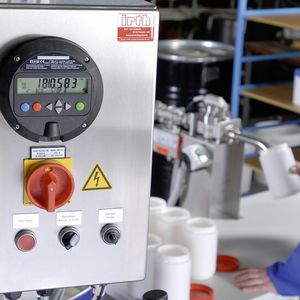 Viscoflux mobile – with control unit and integrated Fluxtronic for use in batch processing