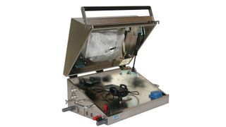 Schirmbox: Die MSB-0100 testet und vermisst elektronische Geräte. (Bild: MTS)