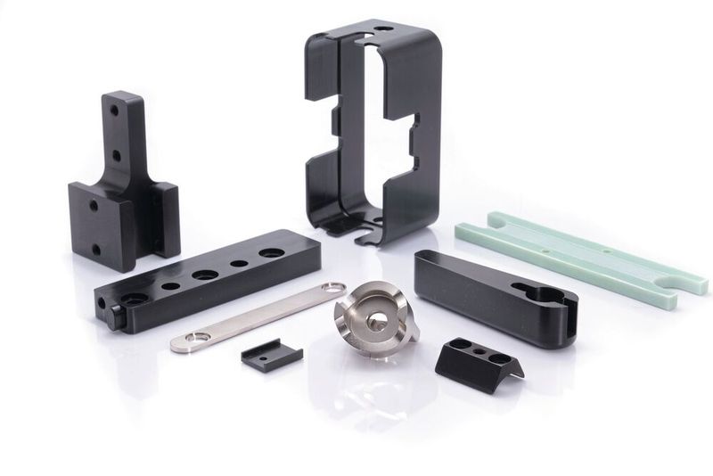 Typisches Bauteilspektrum der Eglin Präzisionsmechanik. Eine besondere Stärke ist die spanende Bearbeitung von Kupferlegierungen bis hin zu Reinkupfer. (Bild: Eglin Präzisionsmechanik AG)