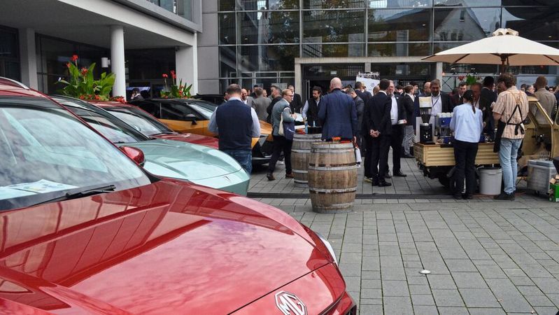 In Nürtingen hat sich die Branche zum 25. IfA-Branchenkongress getroffen, der Wissensvermittlung mit Networking verbindet.(Bild:  Rehberg - VCG)