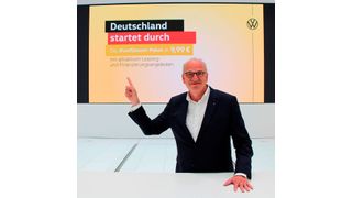 „Einen Stotterstart gilt es maximal zu vermeiden“, sagt VW-Vertriebsvorstand Jürgen Stackmann. (Bild: Volkswagen)