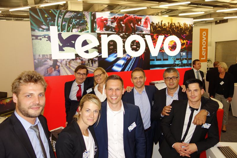 Neues Look & Feel durch das moderne Logo beim Lenovo-Team (Bild: IT-BUSINESS)