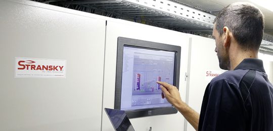 (Schnell vor Ort: Wartung und Behebung von Störungen durch Mitarbeiter von Stransky. Bild: Stransky GmbH)