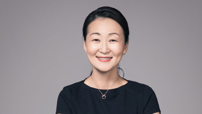 Prof. Dr. Feiyu Xu: "Die Zahlen sprechen eine eindeutige Sprache. Unter den zehn nach Marktkapitalisierung wertvollsten börsennotierten Unternehmen der Welt finden sich mindestens sieben KI-Firmen."(Bild:  Prof. Dr. Feiyu Xu)