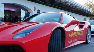 Goodyear Eagle F1 Supersport auf Ferrari 488 GTB – das passt zusammen. (»kfz-betrieb«/Jan Rosenow)
