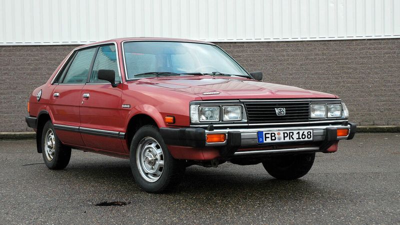 Mit dem Subaru 1800 4WD findet sich zunächst nur eine Modellreihe im Portfolio, die man ab Januar 1981 als Limousine, Kombi und dreitürigen SRX, später Turismo genannt, erwerben kann. (Bild: Subaru)