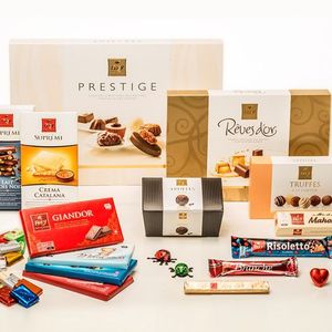 Fast 2.500 verschiedene Produkte aus Schokolade fertigt das Traditionsunternehmen Chocolat Frey AG in der Schweiz