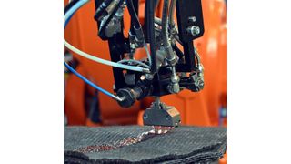 Cannon Deutschland präsentiert auf der Composites Europe in Stuttgart unter anderem eine Technik namens ESTRIM-Liquid-Lay-Down-Technologie, mit der ein Skatebord aus recycelten Carbonfasern hergestellt wurde (Ein Bild davon siehe Galerie). (Bild: Cannon)