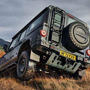 Die Verbrenner-Motoren kommen von BMW und das Automatikgetriebe von ZF.(Bild:  Ineos)