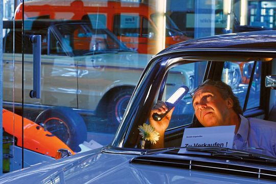 Viele Oldtimerbesitzer verzichten auf ein „anständiges“ Gutachten und geben lediglich eine „Kurzbewertung“ in Auftrag. Bei 100 bis 150 Euro dürfte klar sein, dass diese vielfach nur ein Kompromiss sein kann – nicht selten ein fauler.(Bild:  Thomas Ernsting/TÜV Rheinland)