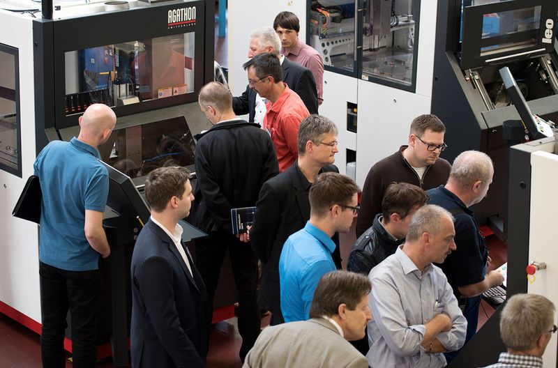 Neuvorstellung auf den Tech Days von Agathon: das jüngste und kleinste Schleifzentrum für Wendeschneidplaaten mit neuesten Technologien und hoher Flächenproduktivität. (Agathon)