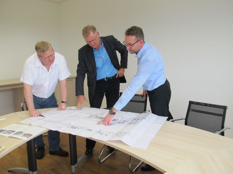 Auch eine Beratung durch Schuler gehörte zum Lieferumfang. (Bild: Schuler)