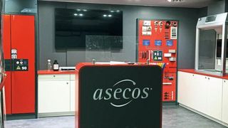 Auf der Arbeitsschutz Aktuell bietet Asecos mehr als nur einen Überblick über die Produktvielfalt. Für Messebesucher hält ein Experte zwei spannende Experimentalvorträge und klärt zu den Themen Gefährdungsbeurteilung, Prävention und Schutzmaßnahmen sowie Handlungshilfen in der Praxis auf. (Ascecos)