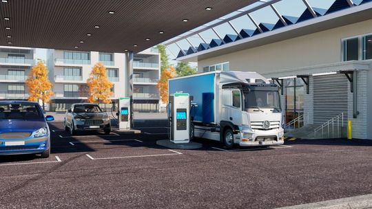 In operation at a charging hub, the HPC 350 enables ultra-fast charging with dynamic load management and backend connectivity.(Source:  Delta)