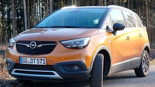 Kleiner Sonnenschein: Der Crossland X ist Opels kleinstes SUV. (Rosenow / »kfz-betrieb«)