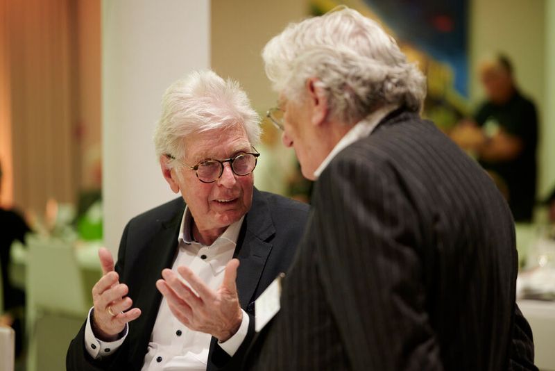 Impressionen vom ELEKTRONIKPRAXIS Frühlingsfest 2023 im Ketterer Kunst mit der Verabschiedung von Johann Wiesböck.  (Bild: © EYE AM CHRIS)