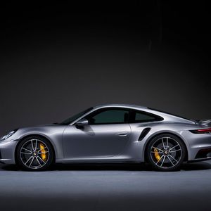 (Porsche)