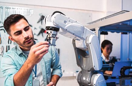Die AM-TTC Alliance wurde auf Initiative der Empa gegründet und hat vom Staatssekretariat für Bildung, Forschung und Innovation den Auftrag, Gesuche zu evaluieren und die Entwicklung von AM-TTC-Zentren zu begleiten. 