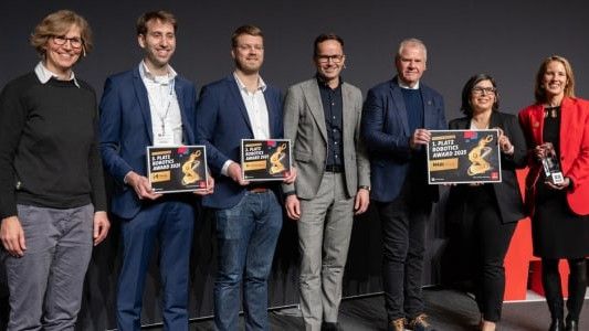Unter zahlreichen Bewerbungen aus dem In- und Ausland hat die Jury drei Unternehmen für den ROBOTICS AWARD ausgewählt. Bewertet wurden dabei sowohl der technische Innovationsgrad der Lösungen als auch die Marktreife sowie die ökonomische Umsetzung.(Bild:  Hannover Messe)