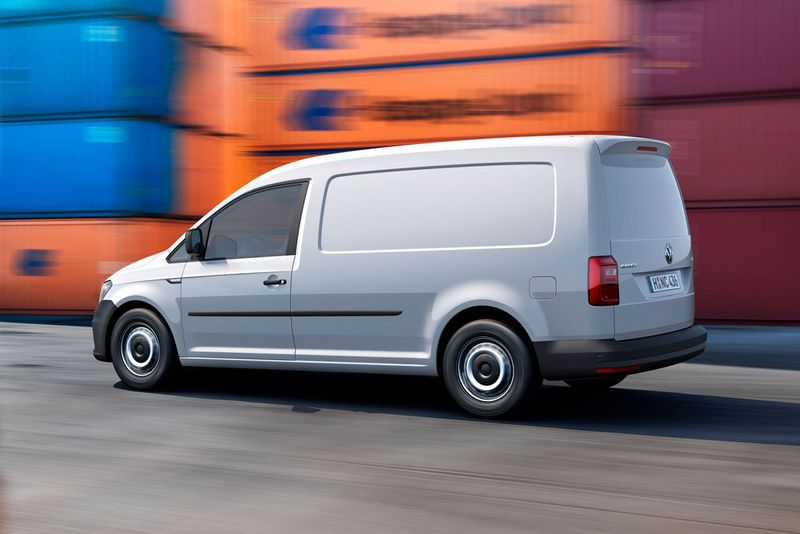 Die Maxi-Version des Caddy hat sogar Tanks, die 37 kg CNG fassen. Der Verbrauch ist etwas höher: 1,4 Liter, 81 kW/110 PS – Max. Drehmoment: 200 Nm – Kombinierter NEFZ-Verbrauch: 4,3 kg/100 km – CO2-Emissionen (mit CNG): 113 g/km. (Bild: Volkswagen Nutzfahrzeuge)