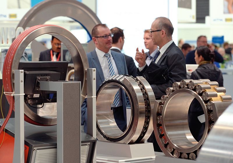 Messen sind häufig Schauplätze von Patentstreitigkeiten. Für jedes Unternehmen ist es daher wichtig, zu wissen, welches Verhalten dort richtig ist. (Bild: Deutsche Messe)
