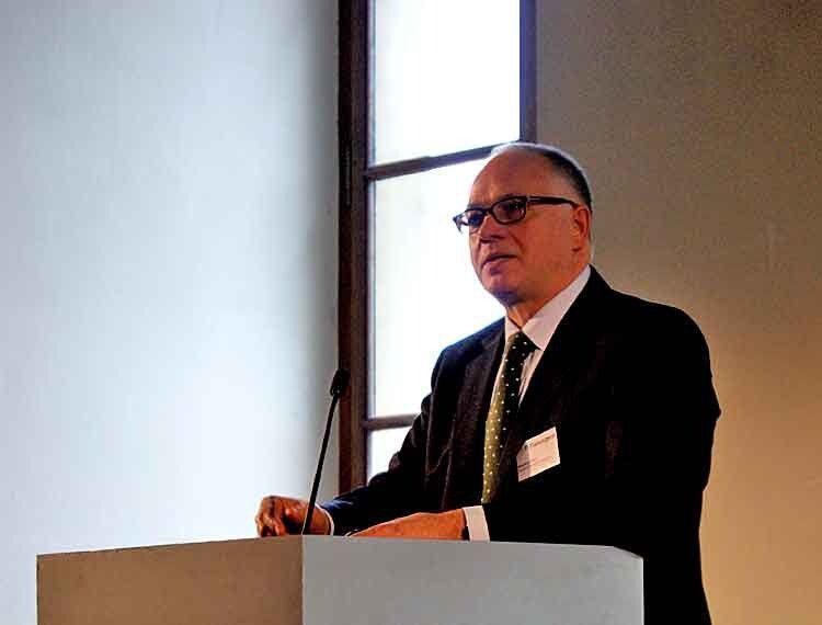 Hessen-CIO, Staatssekretär Horst Westerfeld, berichtet über das eGovernment-Projekt „eRechnung“, bei dem sich Bund und Länder gemeinsam engagieren (Foto: mk)