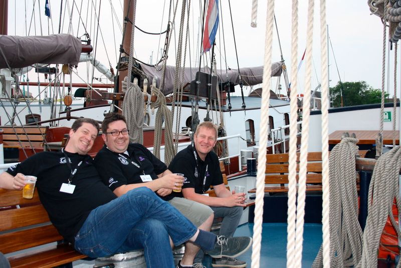 Gute Laune hatten Conrad Hahl (hahlcom), Stefan Heitkamp (emendo) und Thomas Lengert (Suwe Computer). (Emendo)