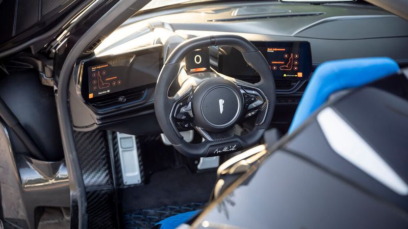 Das Ambiente ist zwar nicht ganz so barock und verspielt wie bei Bugatti, aber nicht minder luxuriös. (Bild: James Lipman/Pininfarina)